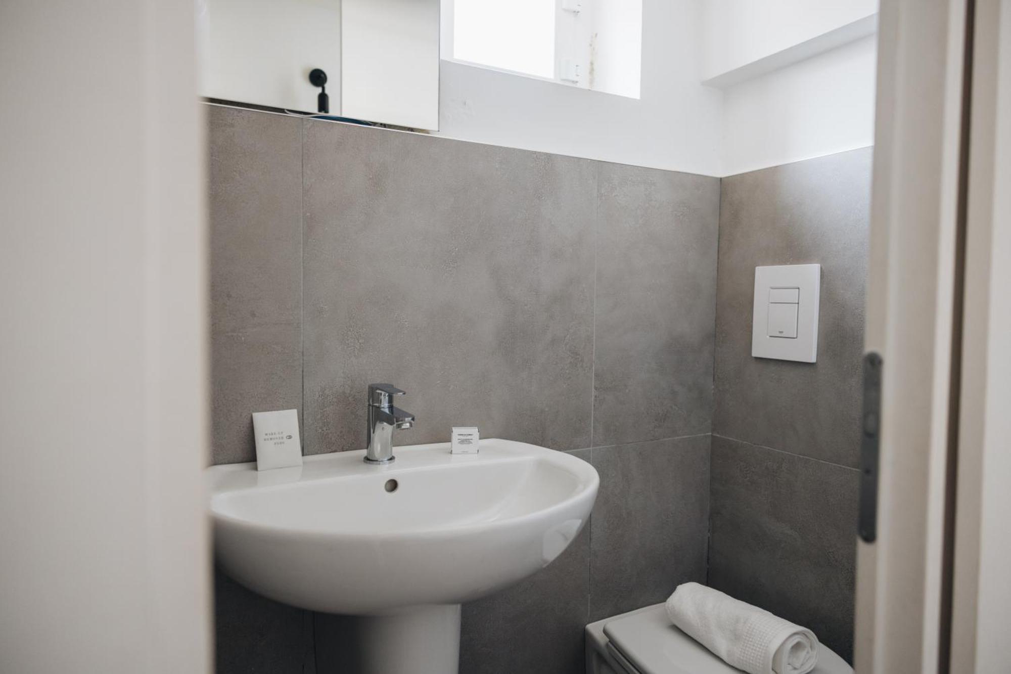 Santi Medici - Appartamento Centrale Con Terrazza テルリッツィ エクステリア 写真