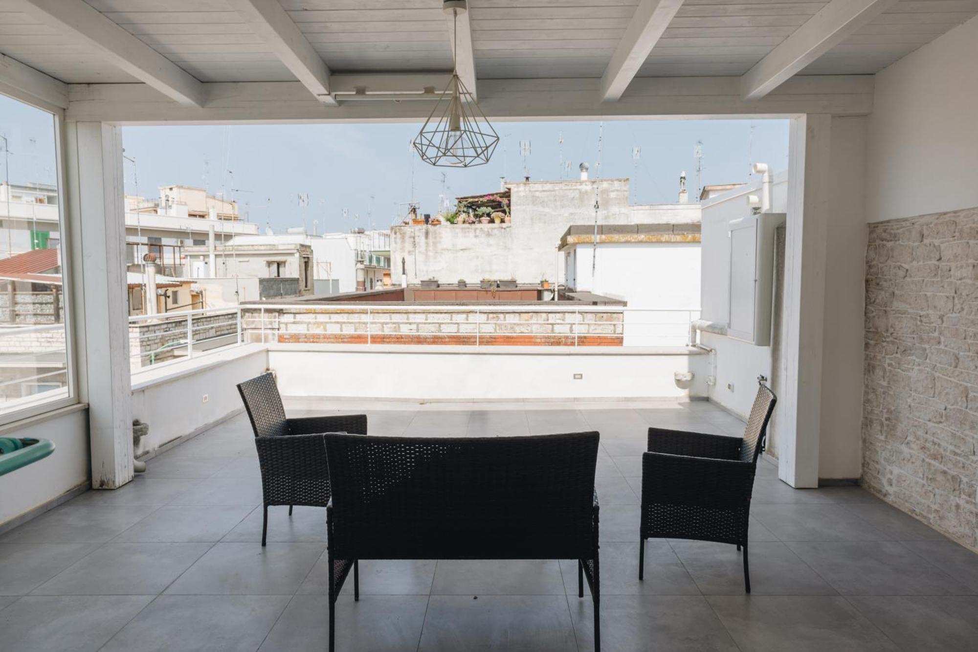 Santi Medici - Appartamento Centrale Con Terrazza テルリッツィ エクステリア 写真